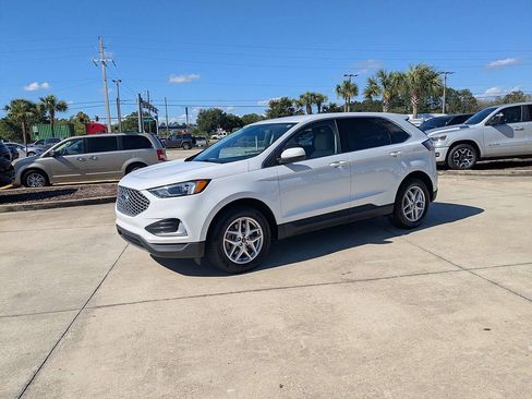 Used 2023 Ford Edge SEL AWD/4WD image 7