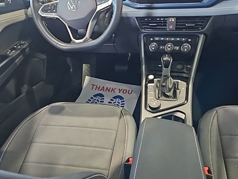 Used 2024 Volkswagen Taos SE image 23