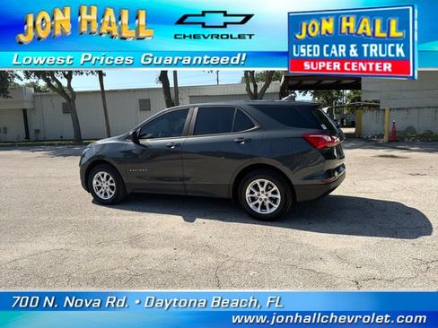 Used 2020 Chevrolet Equinox LS w/ LS Convenience Package FWD image 5