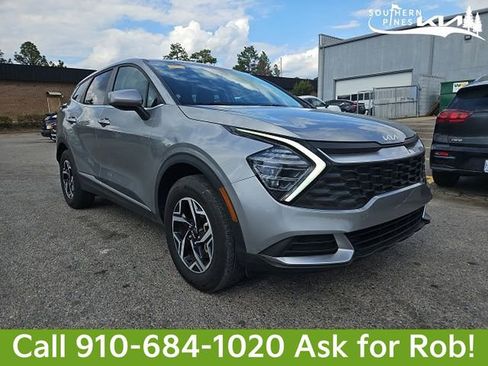 Certified 2024 Kia Sportage LX image 1