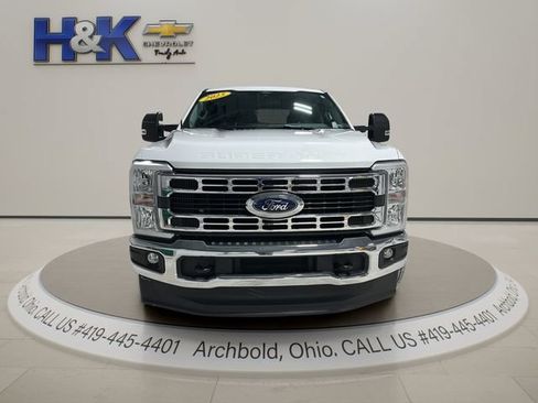 Used 2025 Ford F250 XLT AWD/4WD image 2