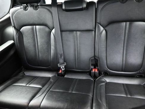 Used 2024 Jeep Wagoneer Series II image 9