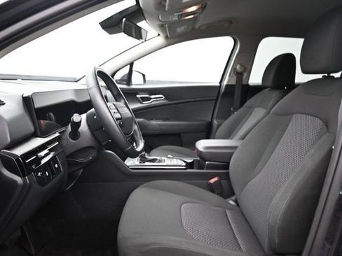 Used 2026 Kia Sportage LX FWD image 14