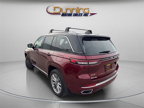 Used 2022 Jeep Grand Cherokee Summit w/ Luxury Tech Group V image 2