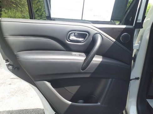 Used 2024 INFINITI QX80 Luxe AWD/4WD image 26