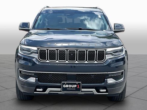 Used 2022 Jeep Wagoneer Series III w/ Premium Group I RWD image 4