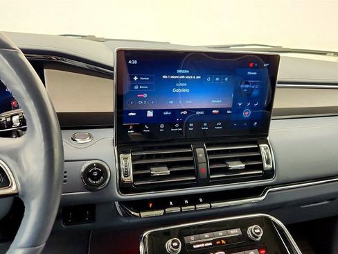 Used 2023 Lincoln Navigator Black Label image 17