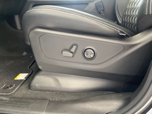 New 2022 RAM 1500 Big Horn image 37