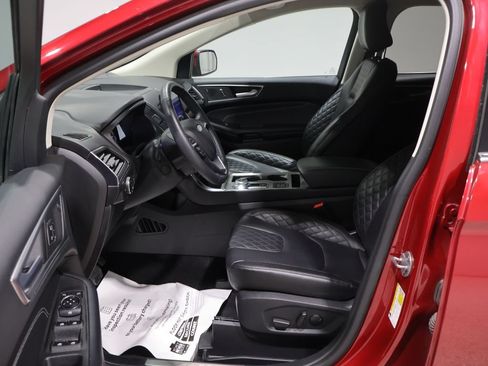 Used 2024 Ford Edge Titanium w/ Equipment Group 301A AWD/4WD image 9