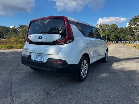 Used 2020 Kia Soul LX image 5