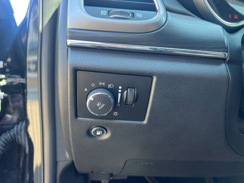 Used 2020 Jeep Grand Cherokee Limited AWD/4WD image 24