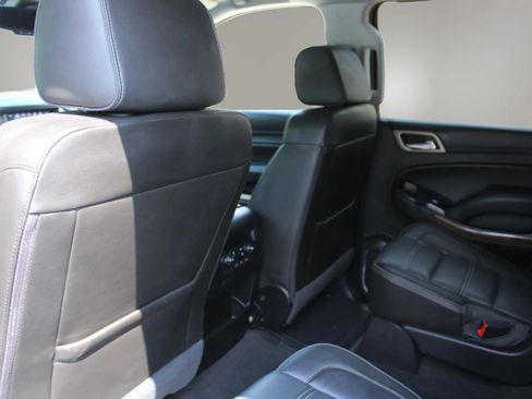 Used 2018 GMC Yukon Denali w/ Open Road Package AWD/4WD image 18