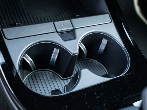 New 2026 Toyota Prius Plug-In Hybrid image 27