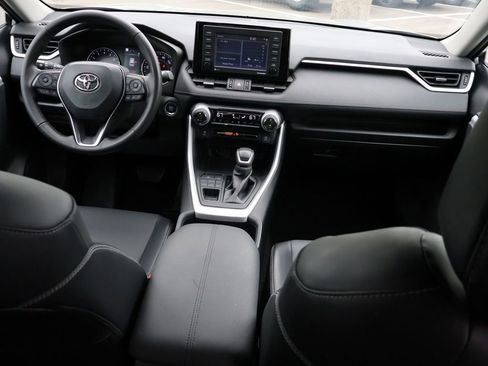 Used 2022 Toyota RAV4 XLE Premium AWD/4WD image 13