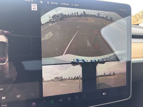 Used 2021 Tesla Model Y Long Range image 24