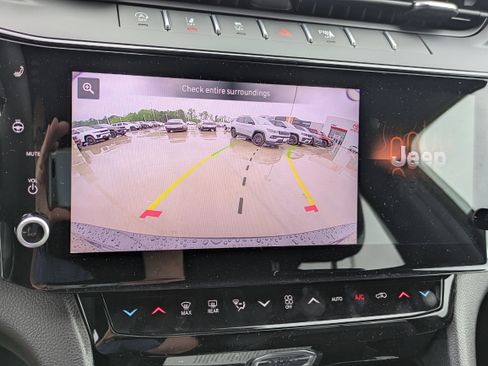New 2026 Jeep Grand Cherokee L 4WD image 23