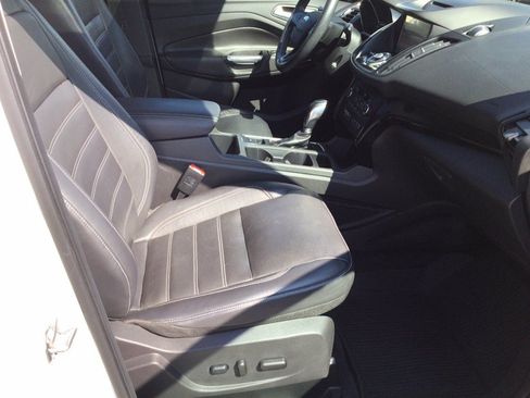 Used 2018 Ford Escape Titanium AWD/4WD image 24