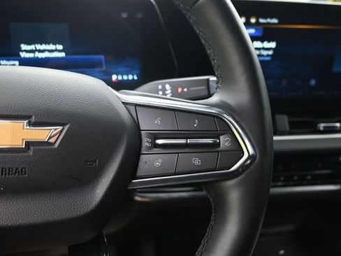 Used 2025 Chevrolet Equinox LT FWD image 22