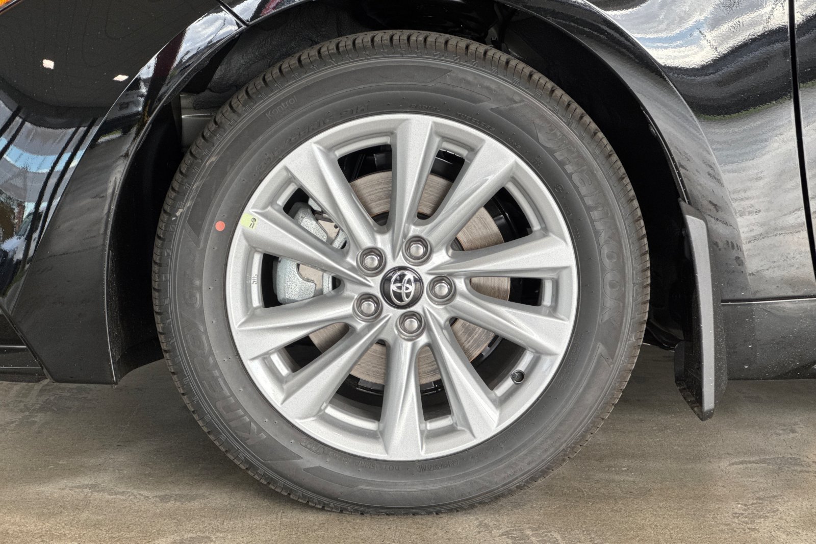 Certified 2027 Toyota Corolla LE w/ LE Premium Package FWD image 31