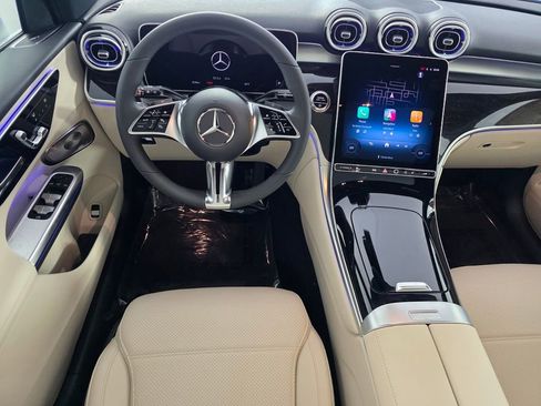 New 2026 Mercedes-Benz GLC 300 image 10