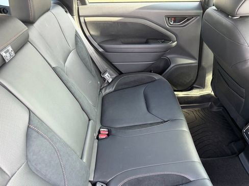 Used 2025 Subaru Forester Touring w/ Popular Package - Touring AWD/4WD image 19