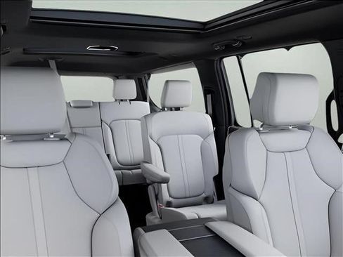 New 2026 Jeep Grand Wagoneer L Limited AWD/4WD image 27