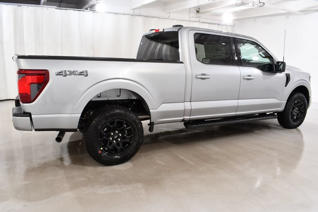 New 2026 Ford F150 XLT w/ XLT Black Appearance Package AWD/4WD image 11