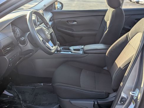 Used 2024 Nissan Sentra SV image 16