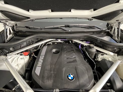 Used 2025 BMW X5 xDrive40i AWD/4WD image 15