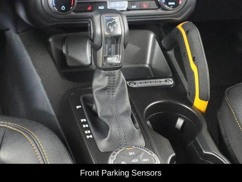 Used 2023 Ford Bronco Badlands image 10