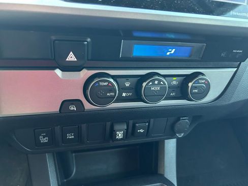 Used 2022 Toyota Tacoma SR5 image 26