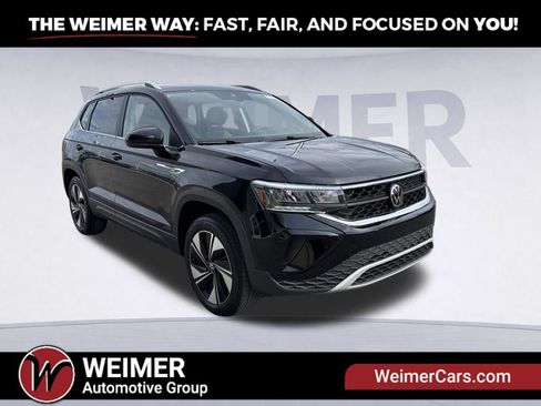 Used 2024 Volkswagen Taos SE AWD/4WD image 8