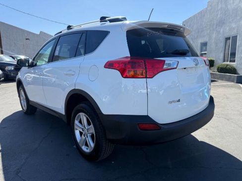 Used 2013 Toyota RAV4 XLE FWD image 5