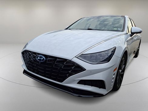 Used 2020 Hyundai Sonata Limited image 3