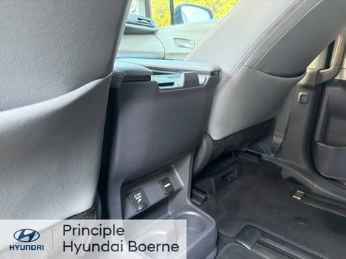 Used 2021 Toyota Sienna Limited FWD image 29