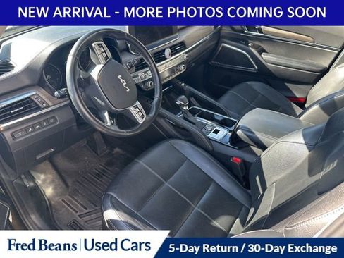 Used 2022 Kia Telluride EX w/ EX Premium Package image 16