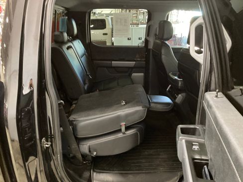 Used 2021 Ford F150 Lariat image 12