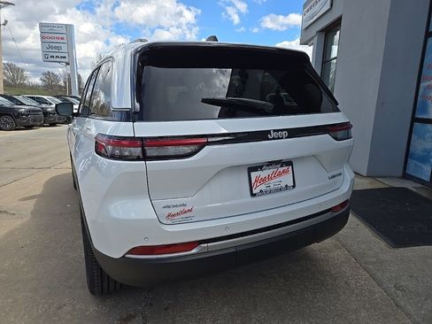 New 2026 Jeep Grand Cherokee Limited AWD/4WD image 9