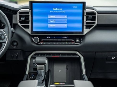 Used 2025 Toyota Tundra Limited image 25