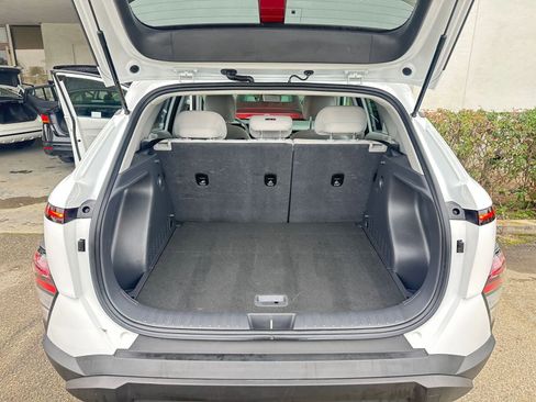 Used 2025 Hyundai Kona SEL image 31