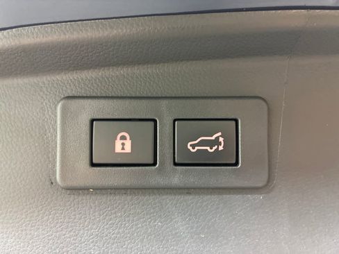 Certified 2024 Subaru Outback Premium image 15