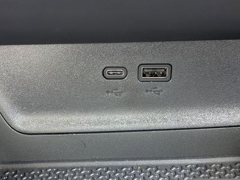 New 2026 Chevrolet Equinox LT w/ Safety and Technology Package FWD image 23