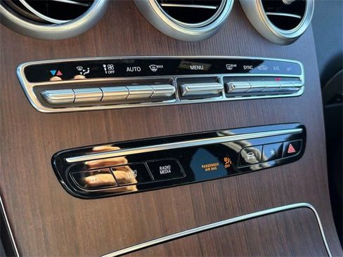 Used 2022 Mercedes-Benz GLC 300 w/ Premium Package Lite image 27