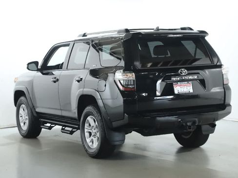 Certified 2024 Toyota 4Runner SR5 Premium w/ Moonroof Package AWD/4WD image 41