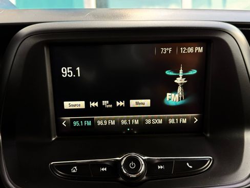 Used 2017 Chevrolet Camaro LT RWD image 36