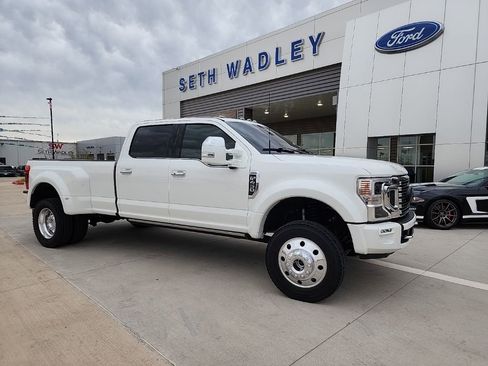 Used 2022 Ford F450 Platinum w/ FX4 Off-Road Package image 1