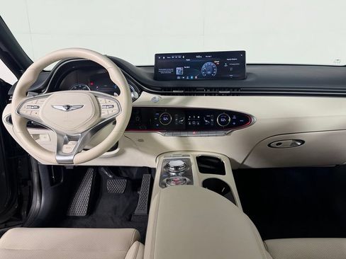 Used 2025 Genesis Electrified GV70 AWD/4WD image 14