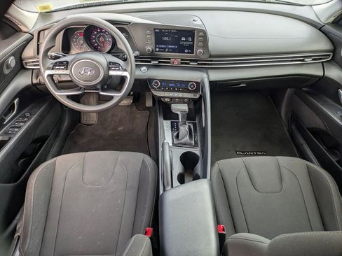 Used 2021 Hyundai Elantra SEL image 24