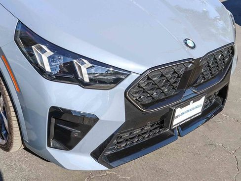 Used 2025 BMW X2 xDrive28i w/ M Sport Package image 8