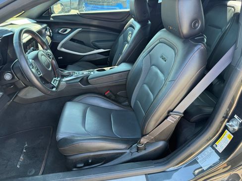 Certified 2017 Chevrolet Camaro SS w/ 50th Anniversary Edition RWD image 31